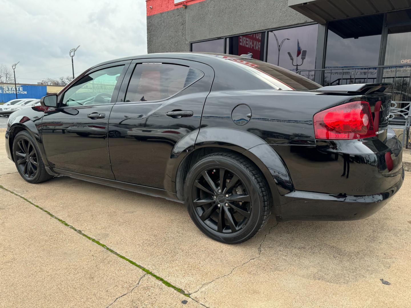 2014 BLACK DODGE AVENGER SE (1C3CDZAB6EN) , located at 5900 E. Lancaster Ave., Fort Worth, TX, 76112, (817) 457-5456, 0.000000, 0.000000 - Photo#6